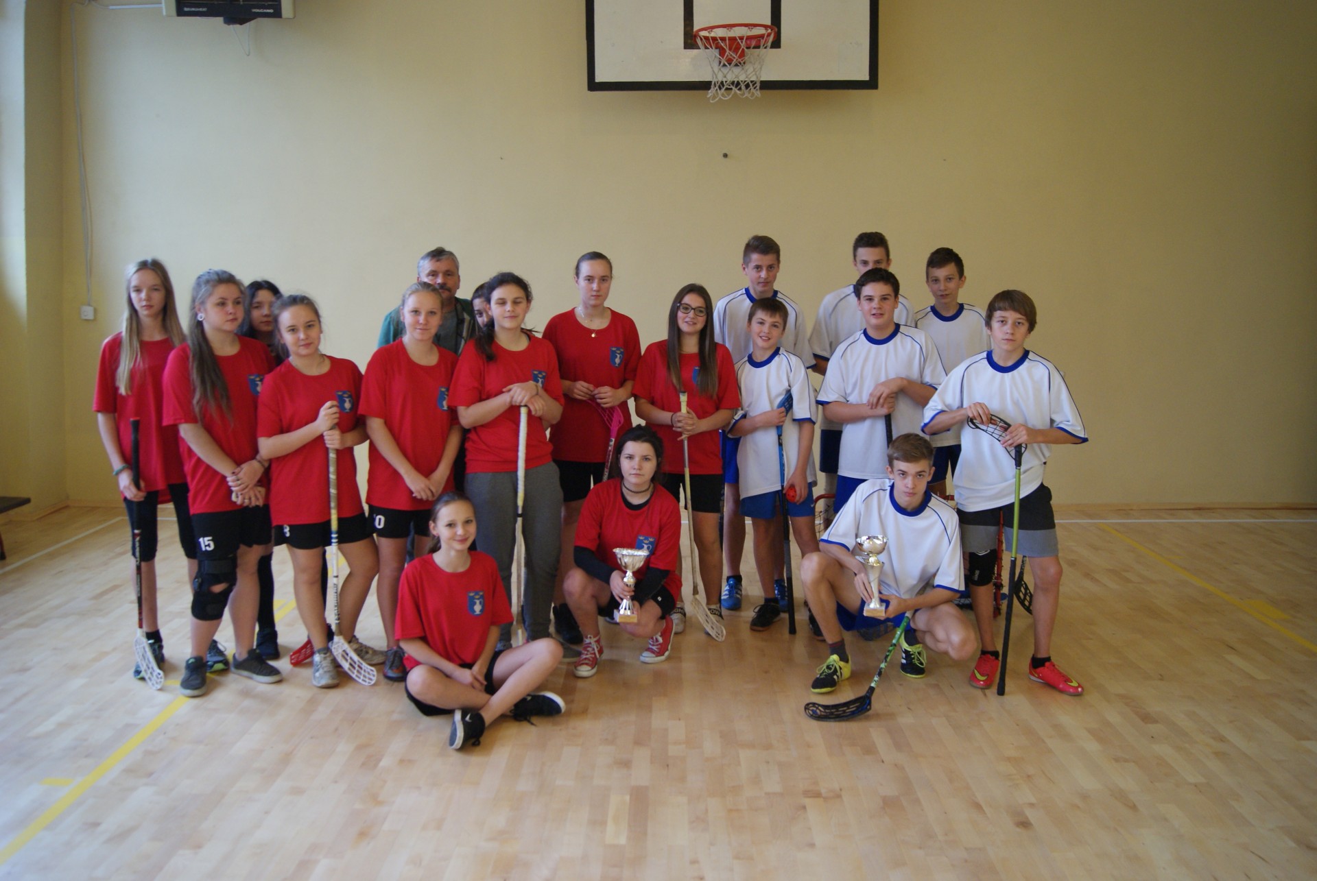 Gminne Mistrzostwa Gimnazjów w unihokeju dziewcząt i chłopców Krynica-Zdrój, 20.10.2016 r.