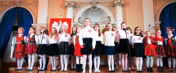 11 Listopada: „Z piosenką i wierszem ku Niepodległości”