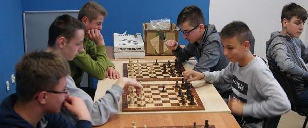 Gminne Mistrzostwa Gimnazjów  w szachach dziewcząt i chłopców