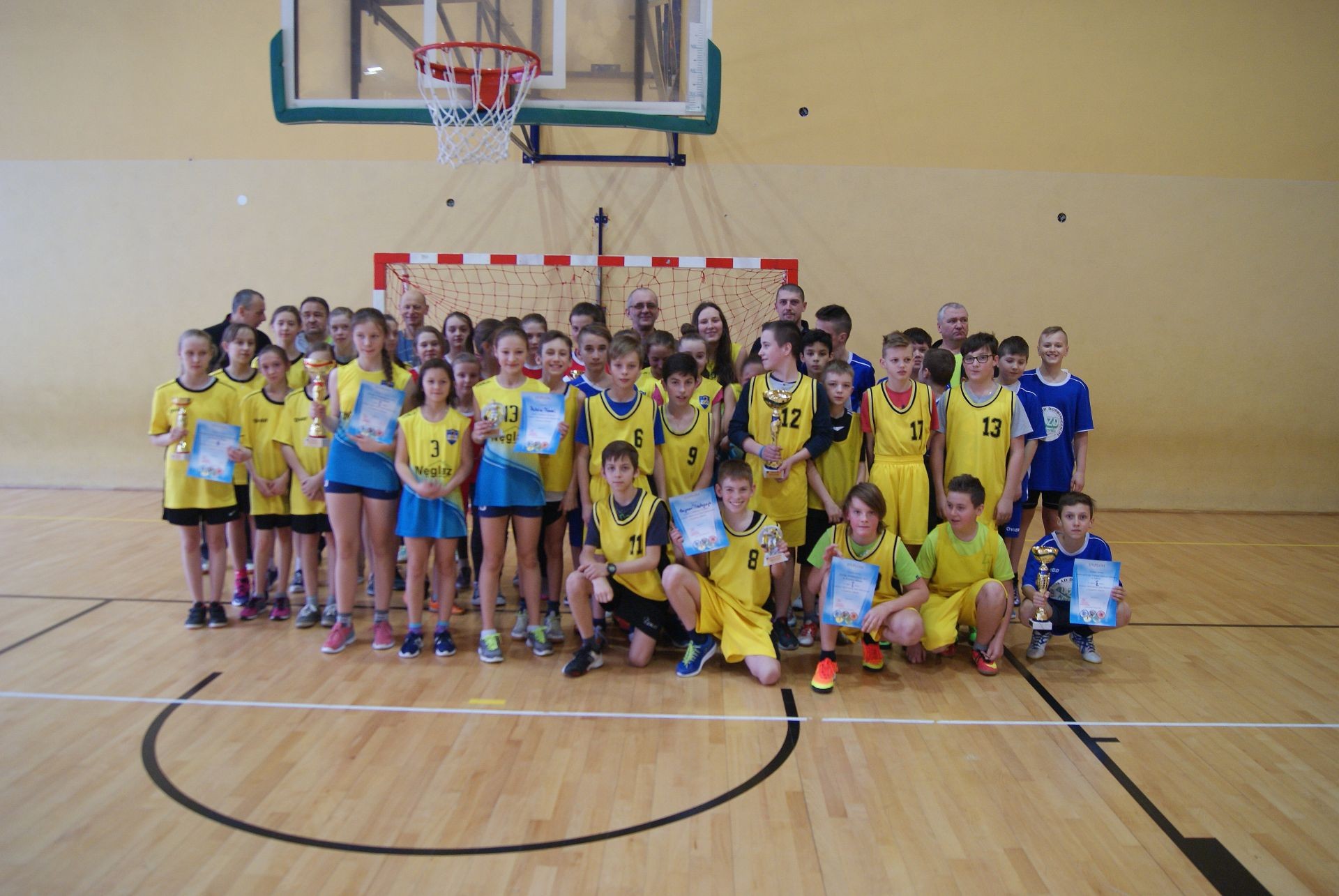 Gminne Mistrzostwa Szkół Podstawowych  w koszykówce dziewcząt i chłopców