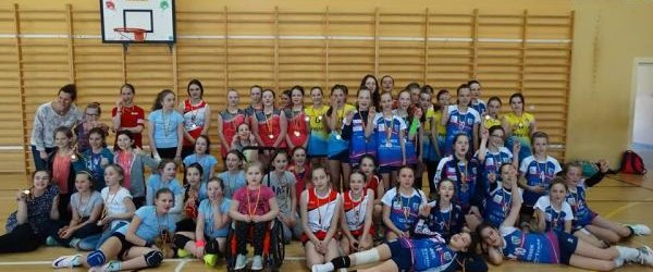 Wielkanocny turniej minisiatkówki