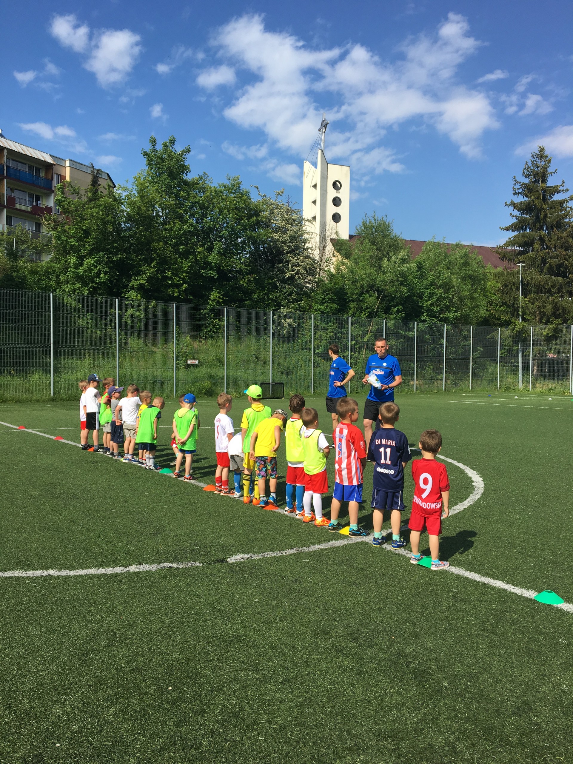 MINI TURNIEJ PIŁKI NOŻNEJ MINERALNI DLA DZIECI