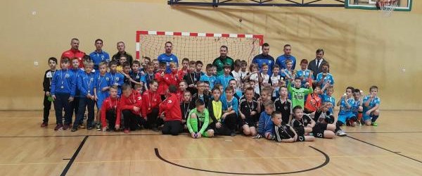 II Turniej Mikołajkowy - Mineralni Krynica - Zdrój na II i III miejscu