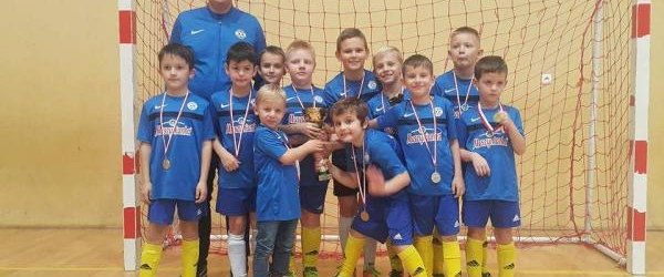 Turniej Mikołajkowy - Mineralni Krynica - Zdrój na I i II miejscu