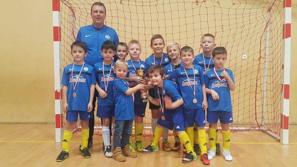 Turniej Mikołajkowy - Mineralni Krynica - Zdrój na I i II miejscu