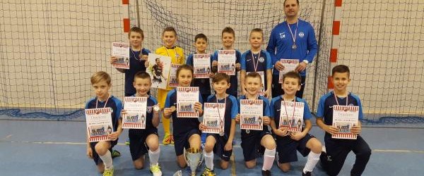 II miejsce Mineralnych na Halowym Turnieju Piłki Nożnej im. Antoniego Barwińskiego