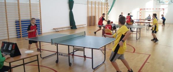 Gminne Mistrzostwa Szkół Podstawowych w indywidualnymi i drużynowym tenisie stołowym chłopców
