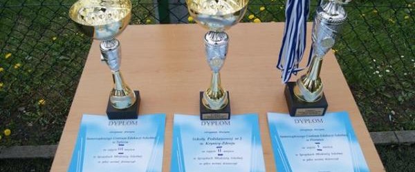 Igrzyska Młodzieży Szkolnej w piłce nożnej dziewcząt Mochnaczka Wyżna - ORLIK, 10.05.2019 r.