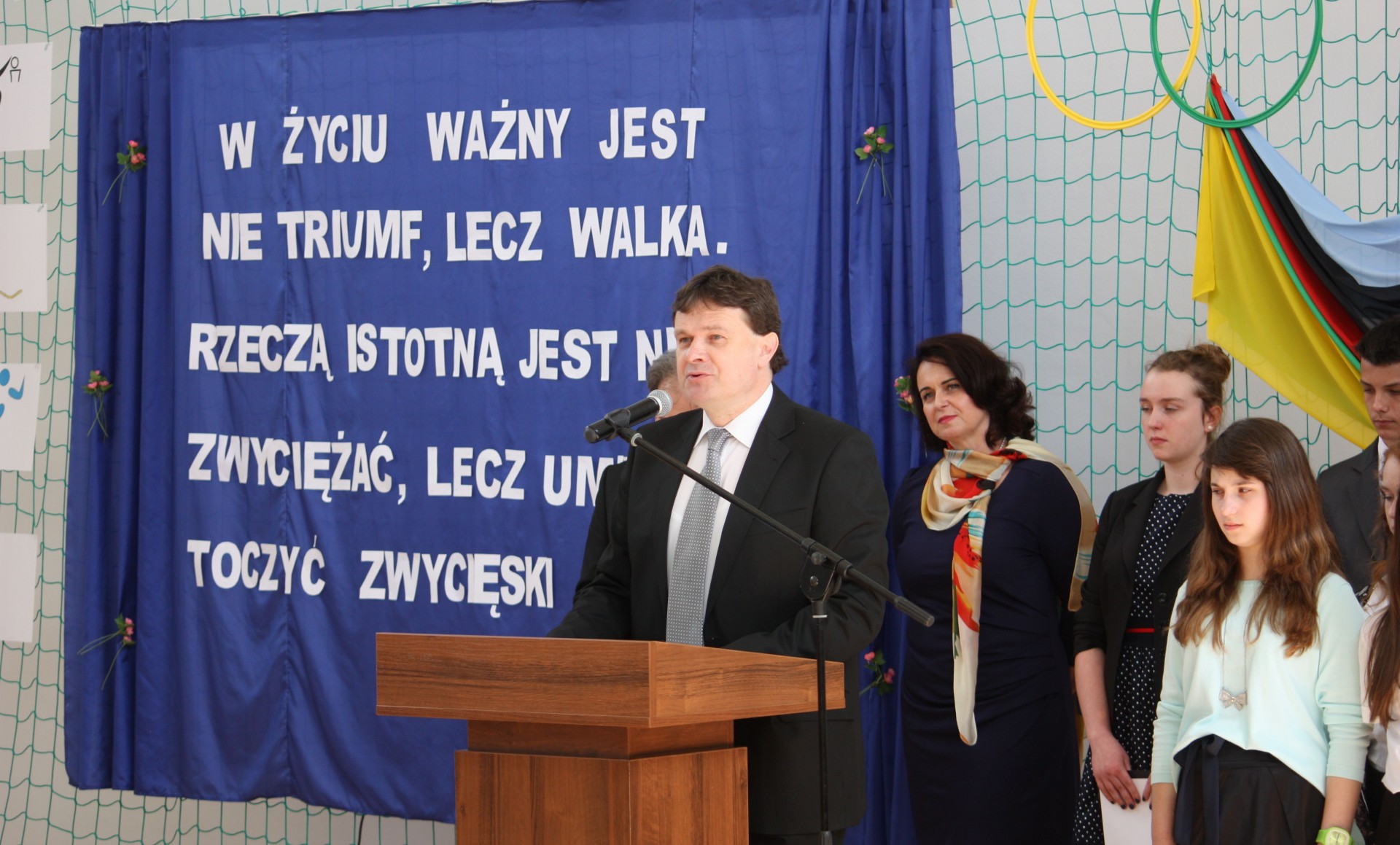 W Tyliczu oddano do użytku nowoczesną hale sportową.