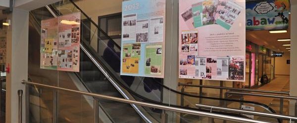 Wystawa „Kronika życia miasta” - 20 lat gazety lokalnej „Krynickie Zdroje” w Pasażu Krynickim