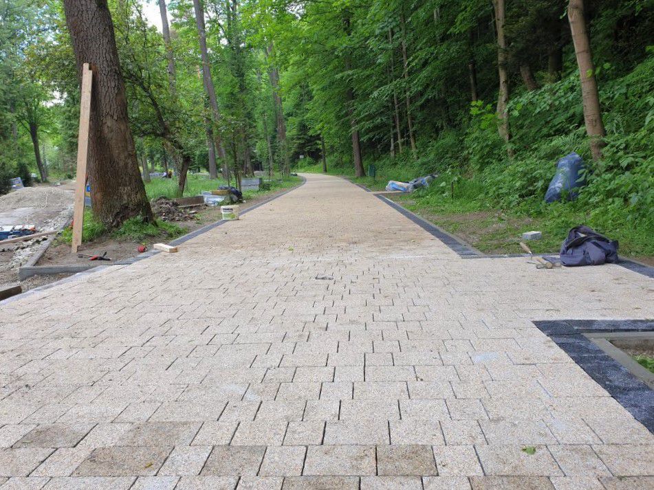 Park Słotwiński pięknieje z dnia na dzień