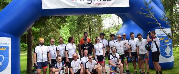 Krynica: znad Bałtyku w góry. 20 śmiałków na rowerach przejachało 1179 km