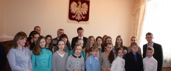 Dzieci z ukaińskiej Winnicy w krynickim Urzędzie Miejskim