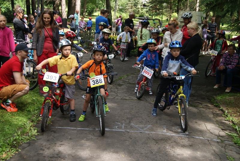 Zawody kolarskie dla dzieci „Niech się kręci”